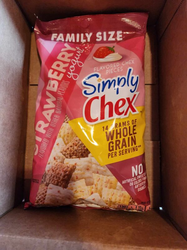 Family Size Simply Chex Strawberry Yogurt Snack Mix
